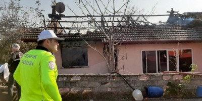 Sakarya’da ev yangınında 2 çocuk yanarak hayatını kaybetti